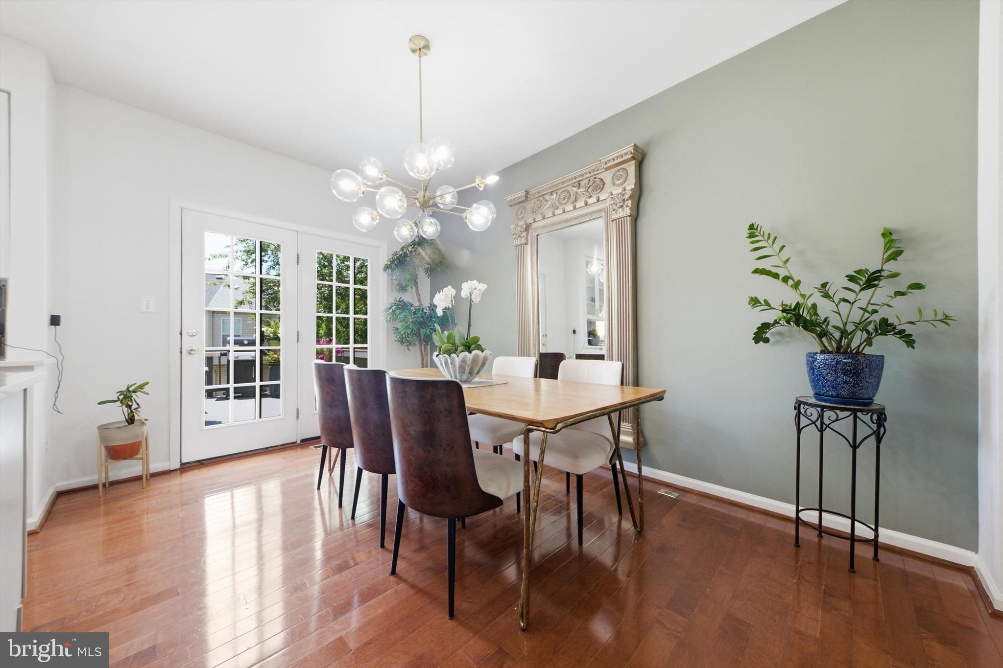 CLOVERLEAF TOWNHOMES - Residential