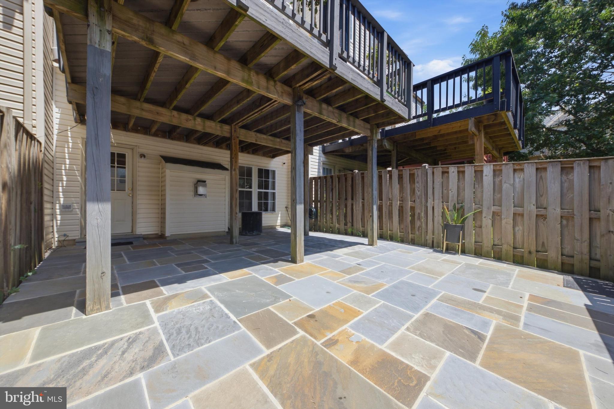 CLOVERLEAF TOWNHOMES - Residential