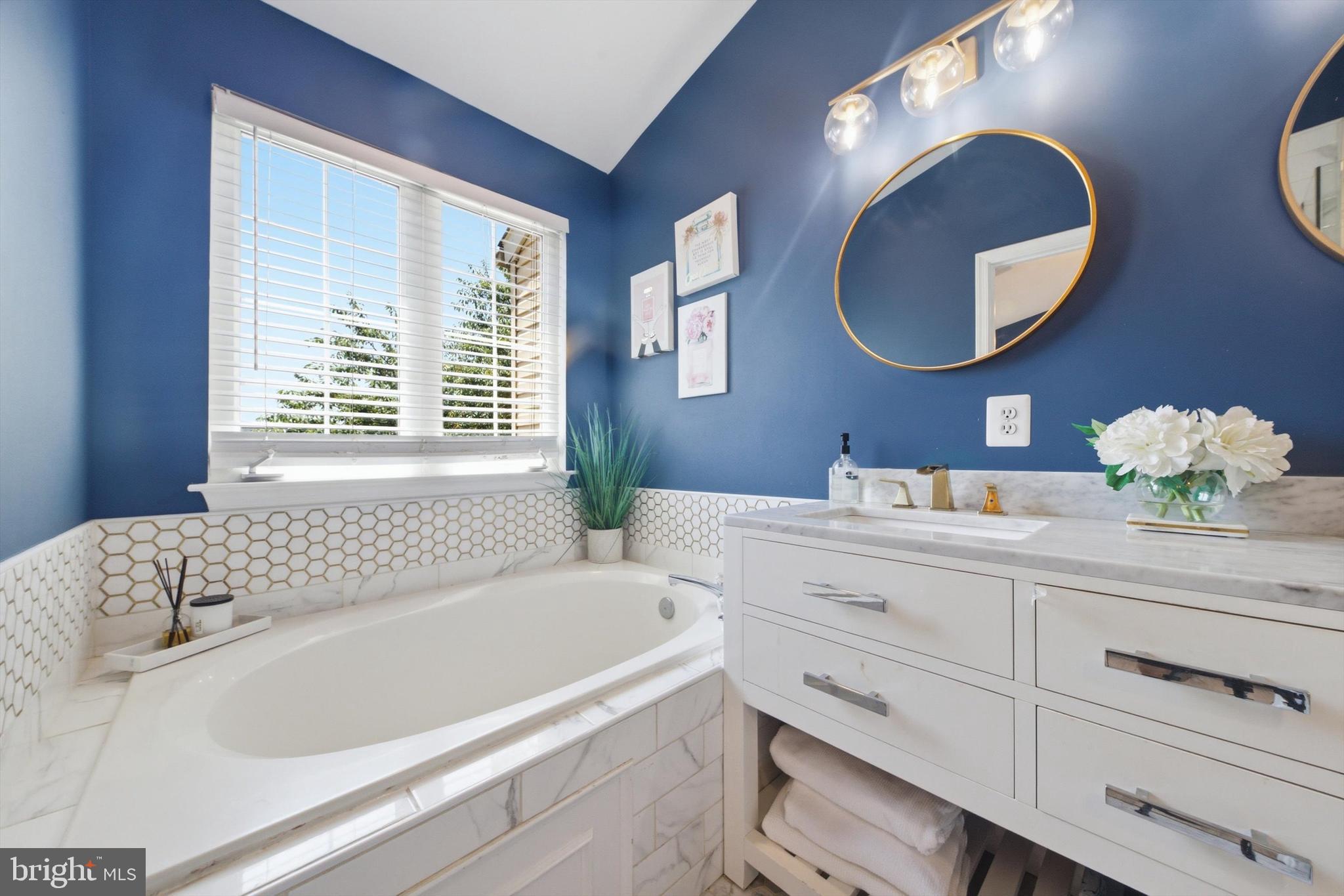 CLOVERLEAF TOWNHOMES - Residential