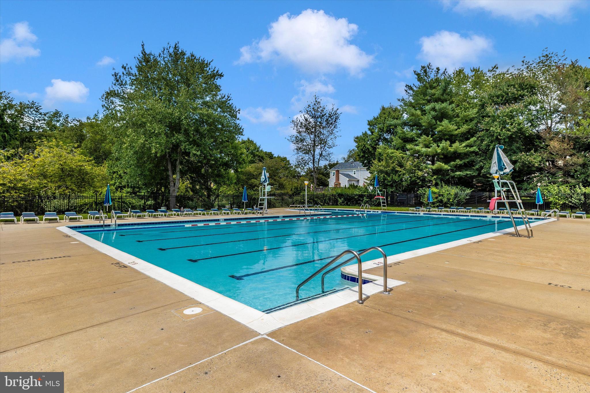 CLOVERLEAF TOWNHOMES - Residential
