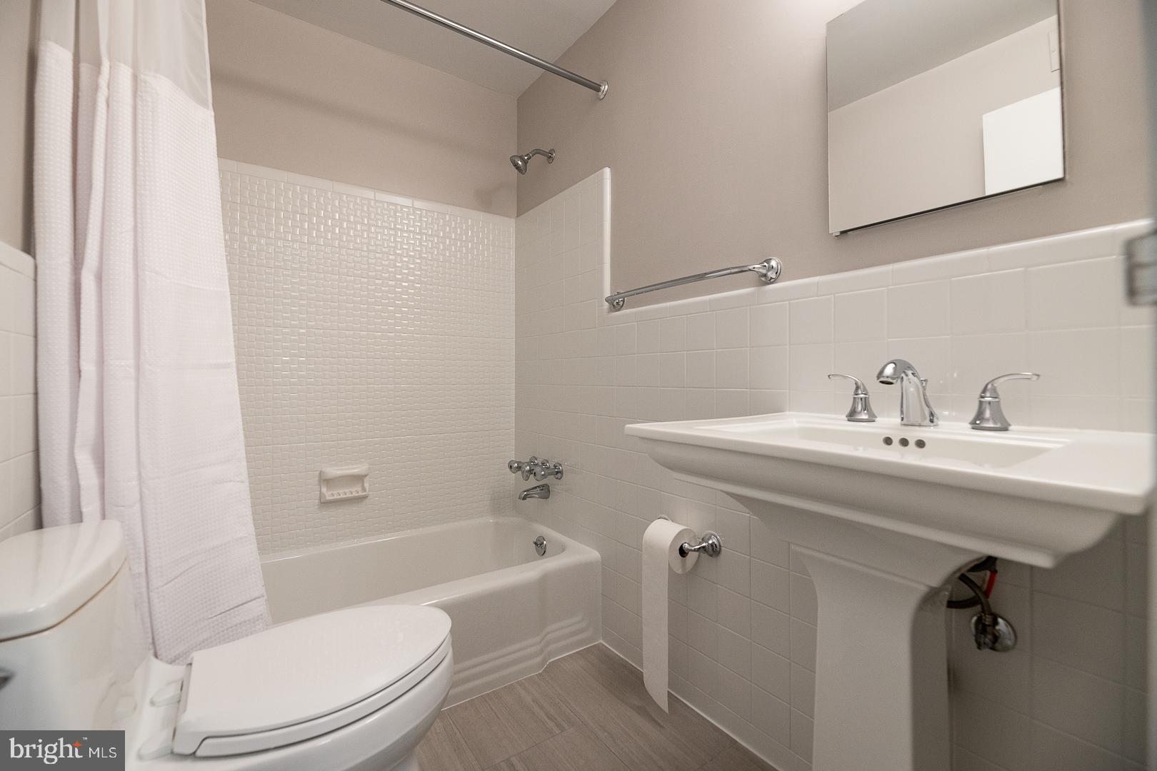 GROSVENOR PARK - Residential Lease