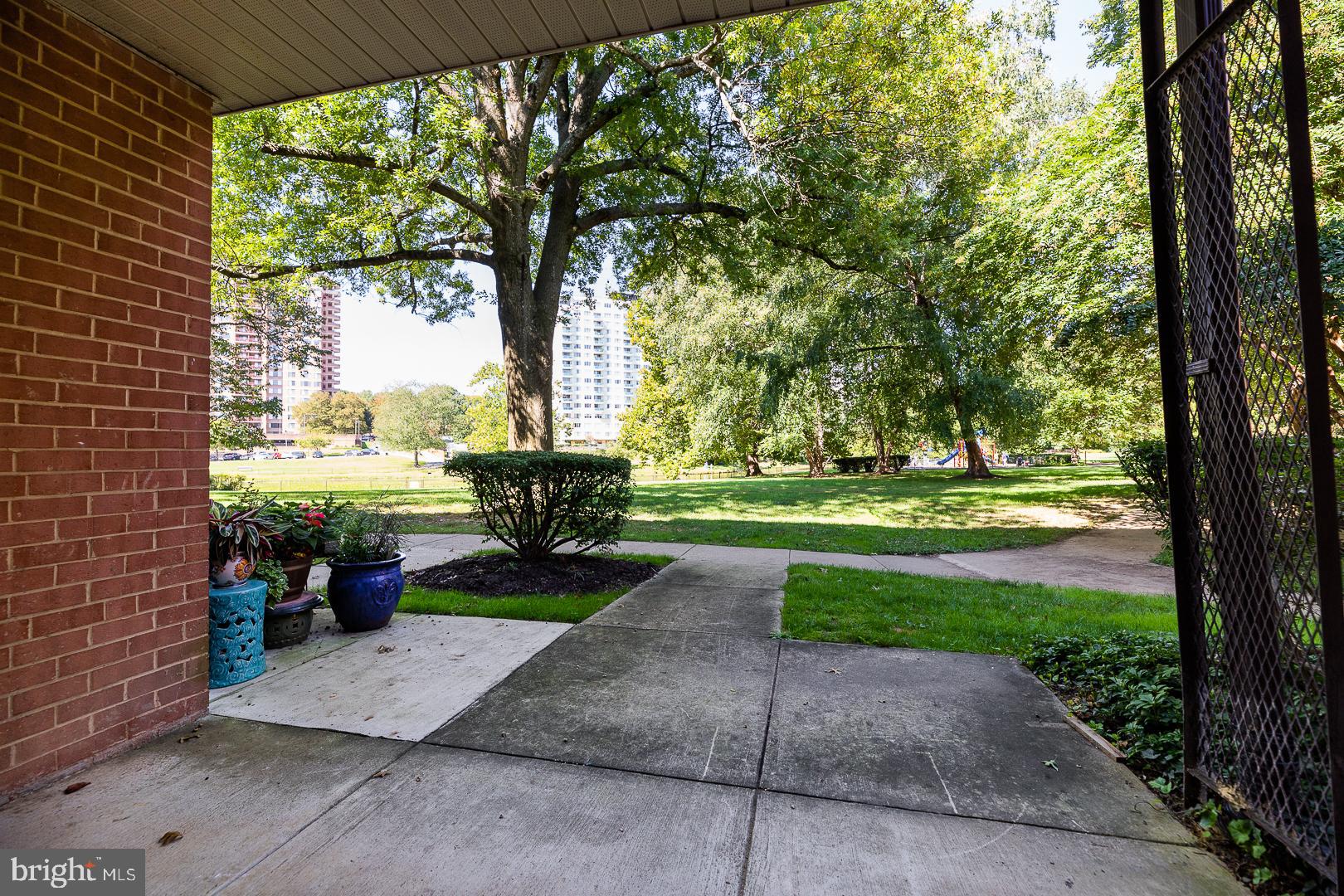 GROSVENOR PARK - Residential Lease