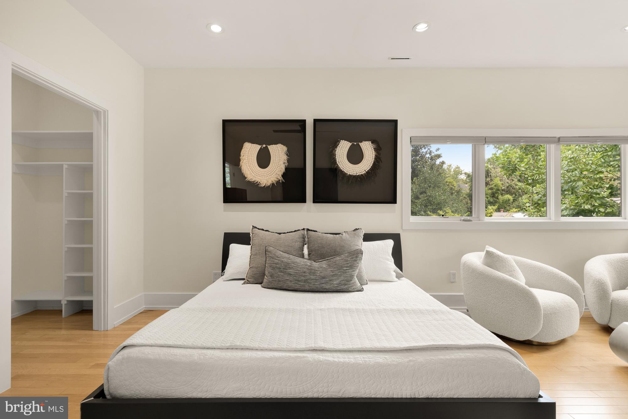 HILLMEAD - Residential