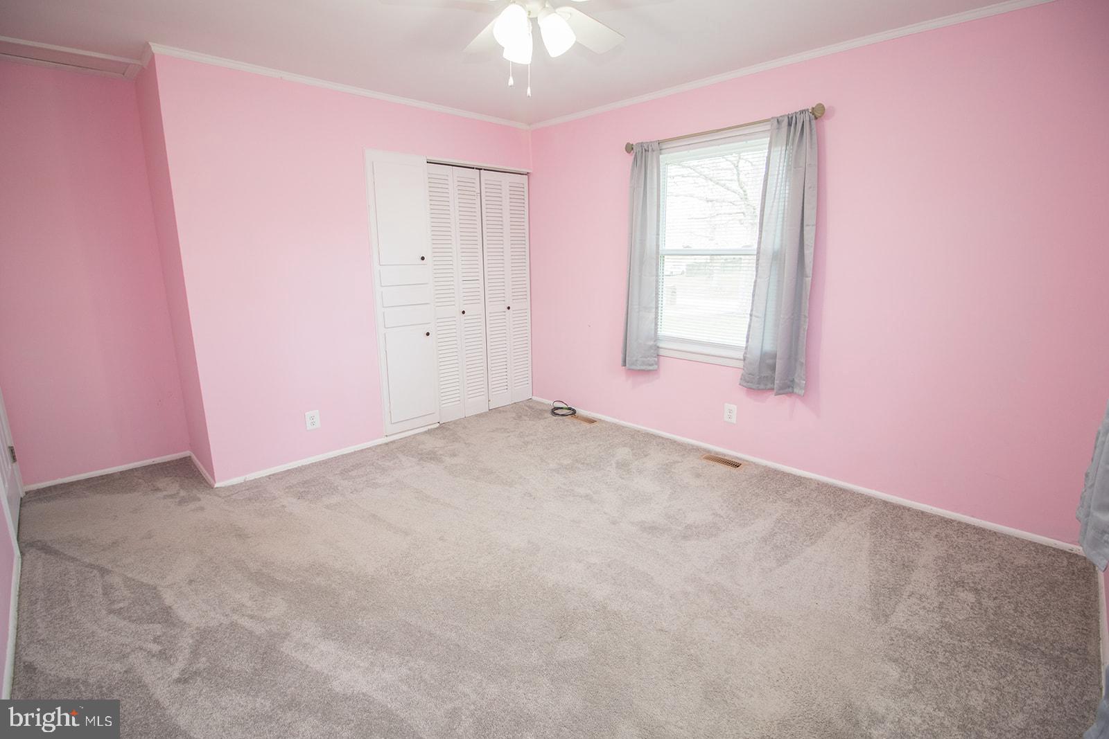 BAREFOOT ACRES - Residential