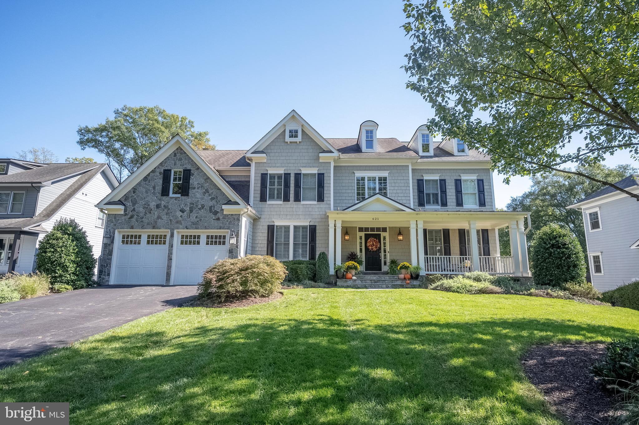 MURMURING PINES - Residential