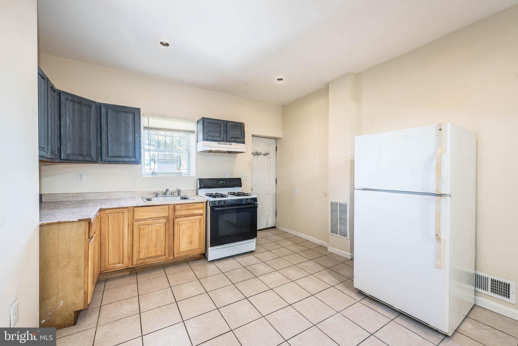 MILTON-MONTFORD - Residential