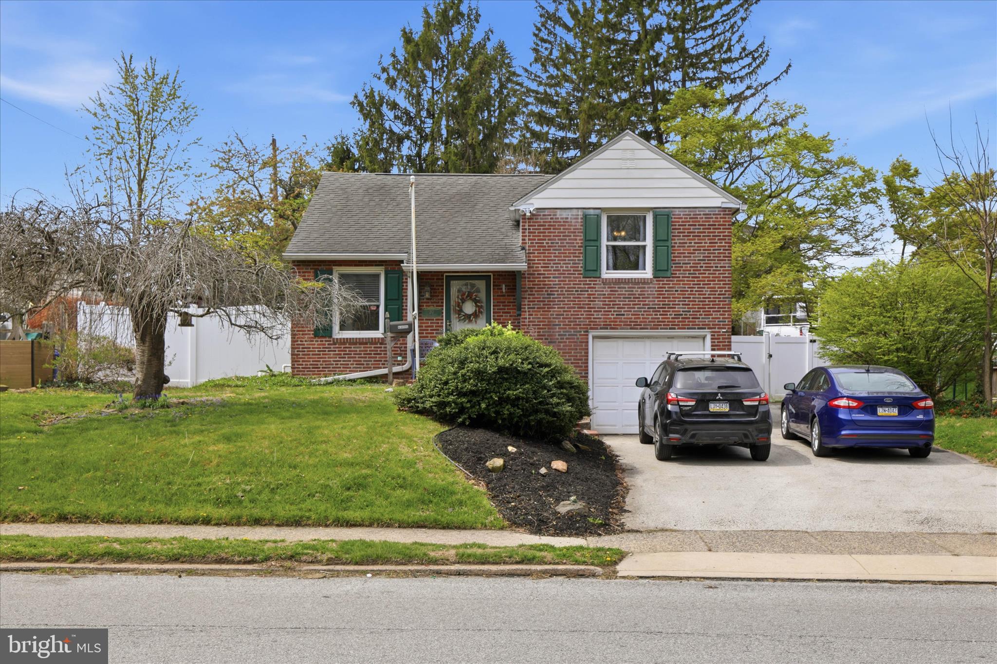 BEST DEAL IN BROOMALL! Seller is offering $5,000 in seller assist PLUS a brand-new A/C unit, with additional incentives available when using the preferred lender. Move-in ready all-brick split-level in highly desirable Broomall with space, updates, and an ideal location. This well-maintained home features a private backyard just in time for summer, complete with a 6-ft white vinyl privacy fence and a large concrete patio—perfect for relaxing or entertaining. Inside, refinished hardwood floors welcome you into a spacious family room with crown molding. The updated kitchen includes brand-new appliances and luxury vinyl plank flooring, flowing into a bright four-seasons room overlooking the backyard. Upstairs offers 3 bedrooms and a full bath, while the home also includes a basement with laundry, 1-car garage, and an extended driveway for ample parking. Located in the highly sought-after Marple Newtown School District, with quick access to Route 476, and just minutes to Ellis Preserve, King of Prussia, parks, shopping, and dining. Plus, an easy drive to the Main Line. A rare combination of value, location, and condition—don’t miss it.
CALL TODAY!