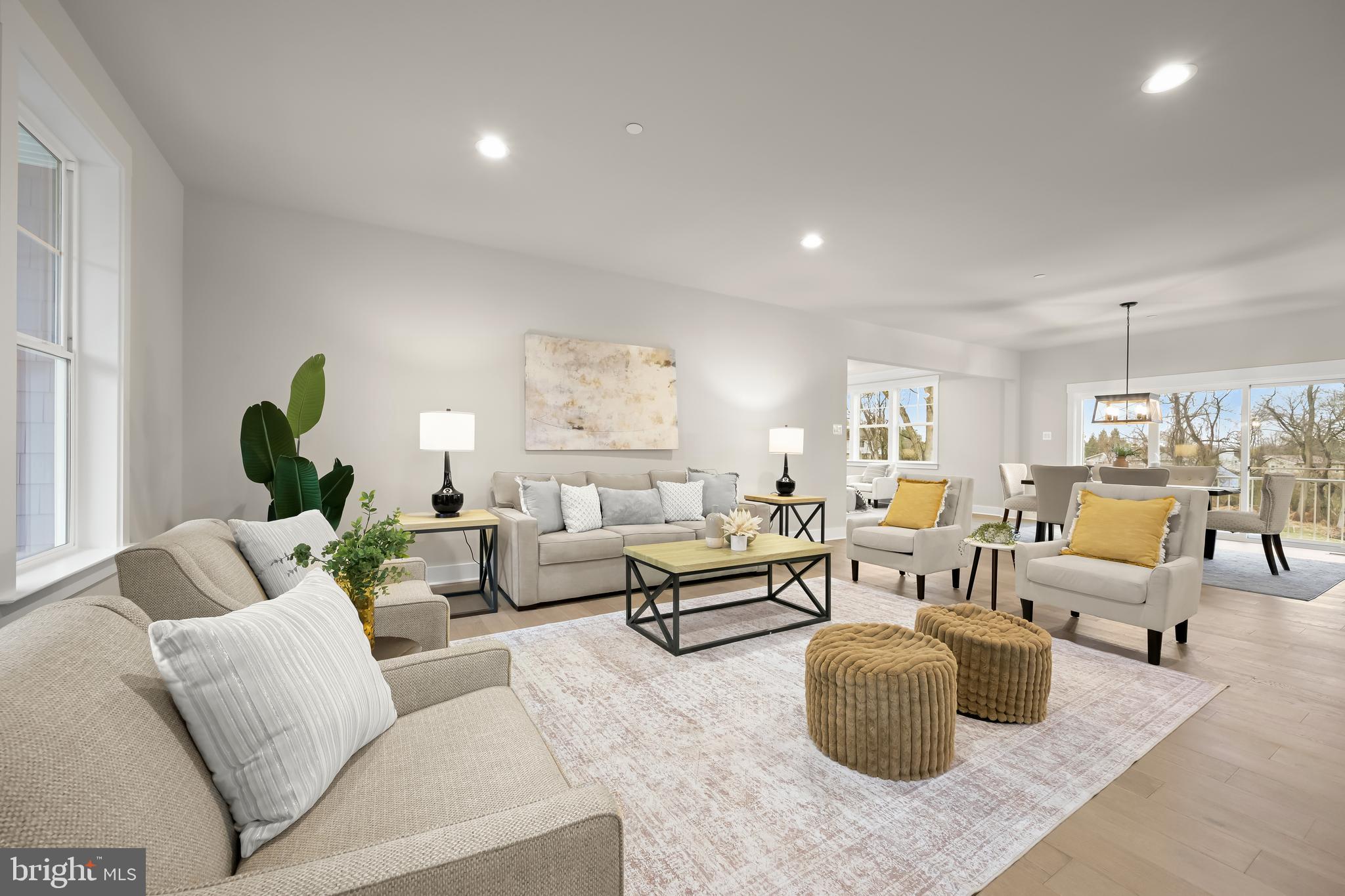 LIONS CROSSING - Residential