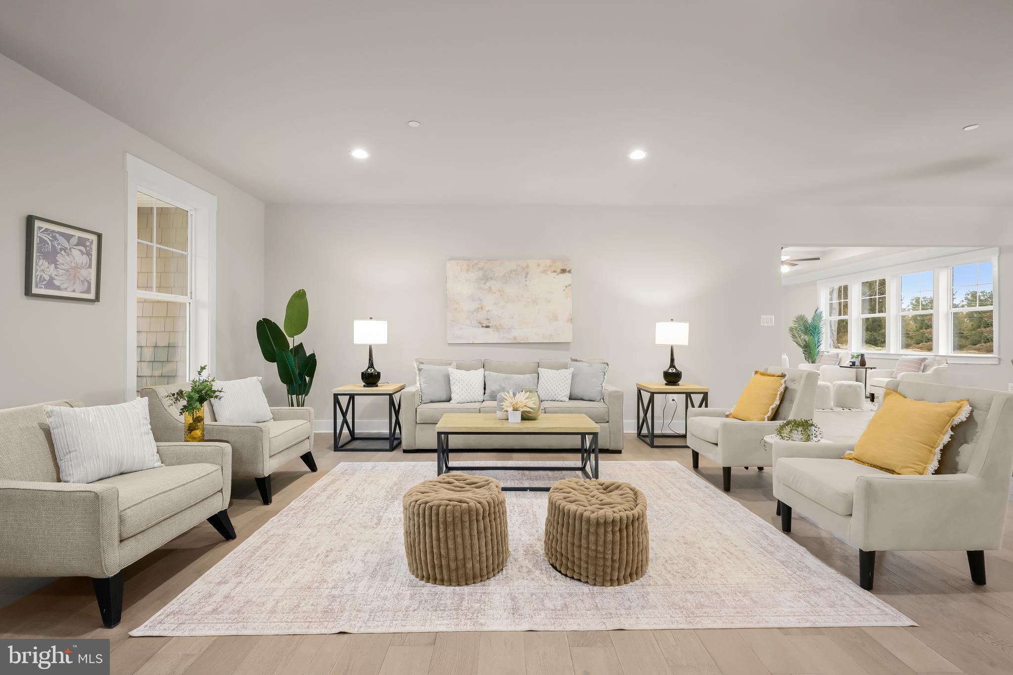 LIONS CROSSING - Residential