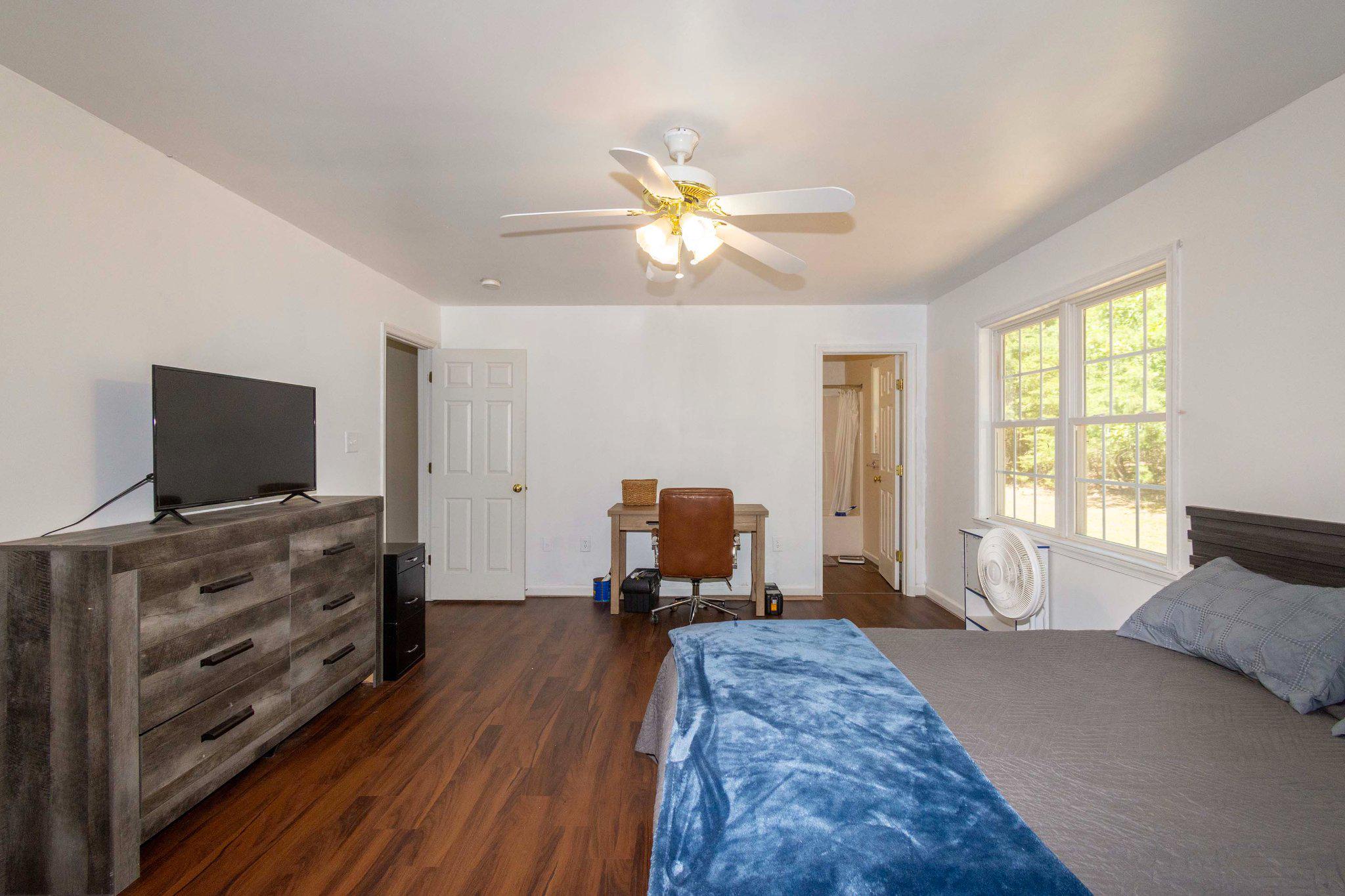TALL PINES - Residential