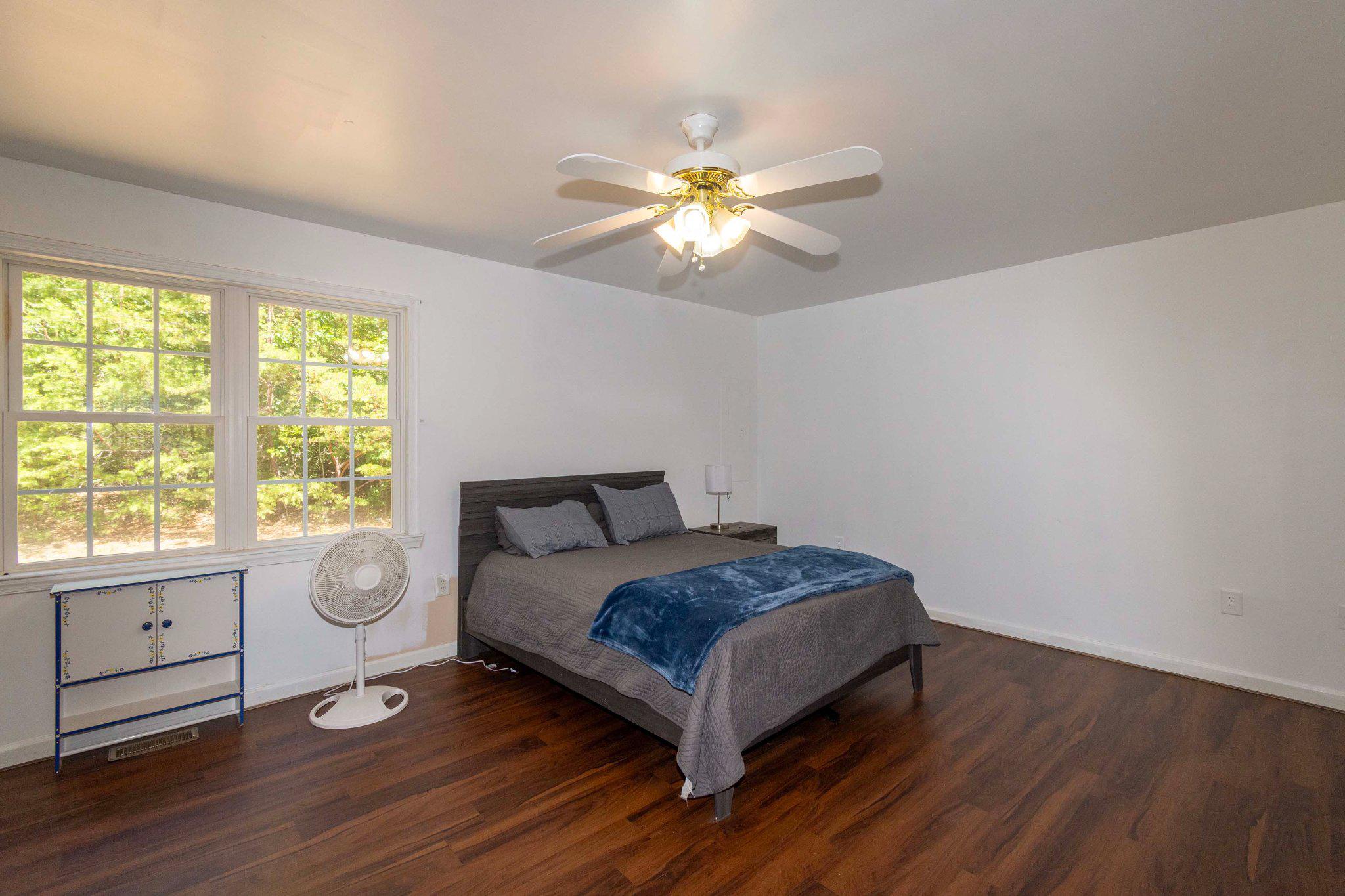 TALL PINES - Residential