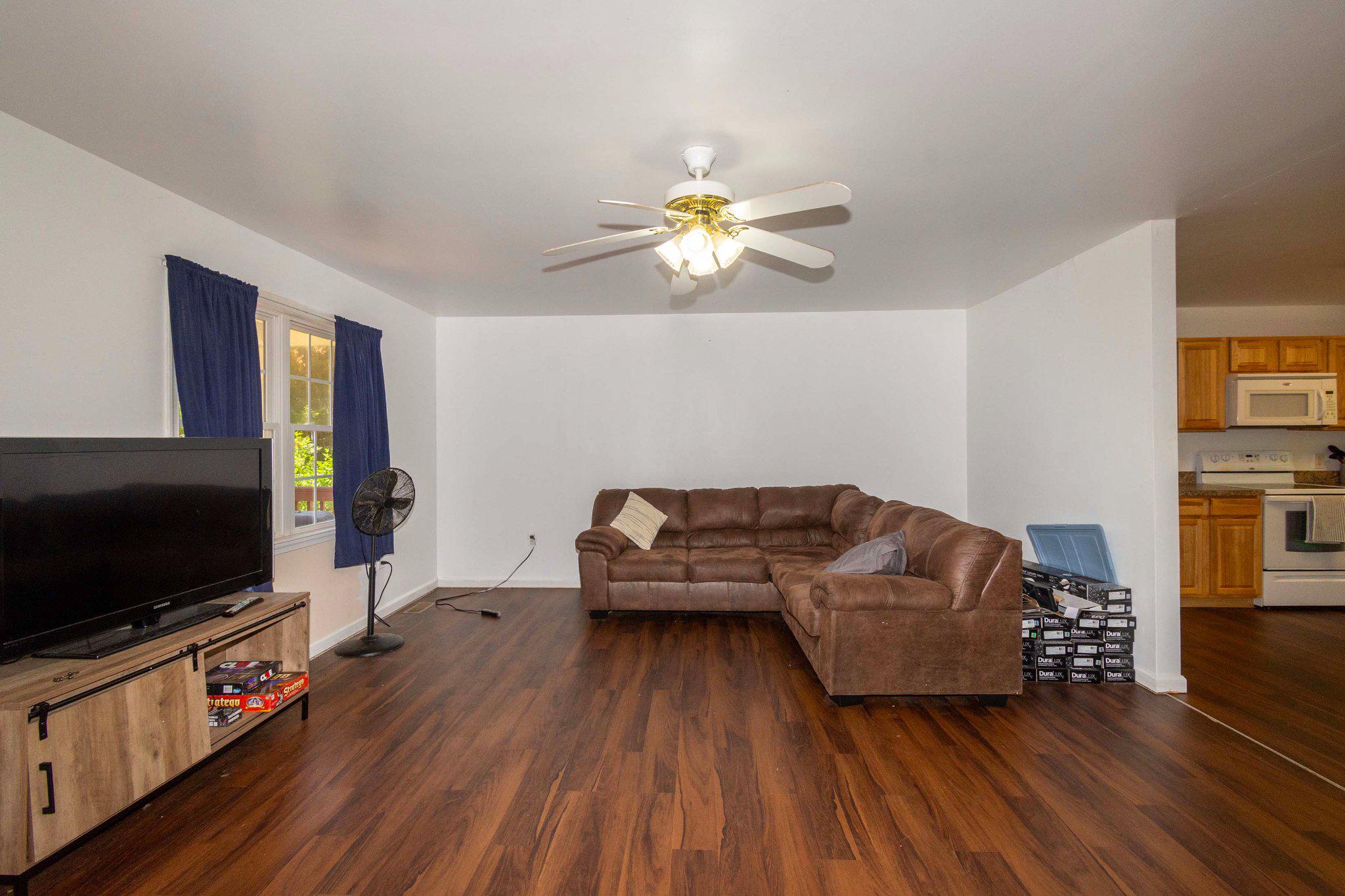 TALL PINES - Residential