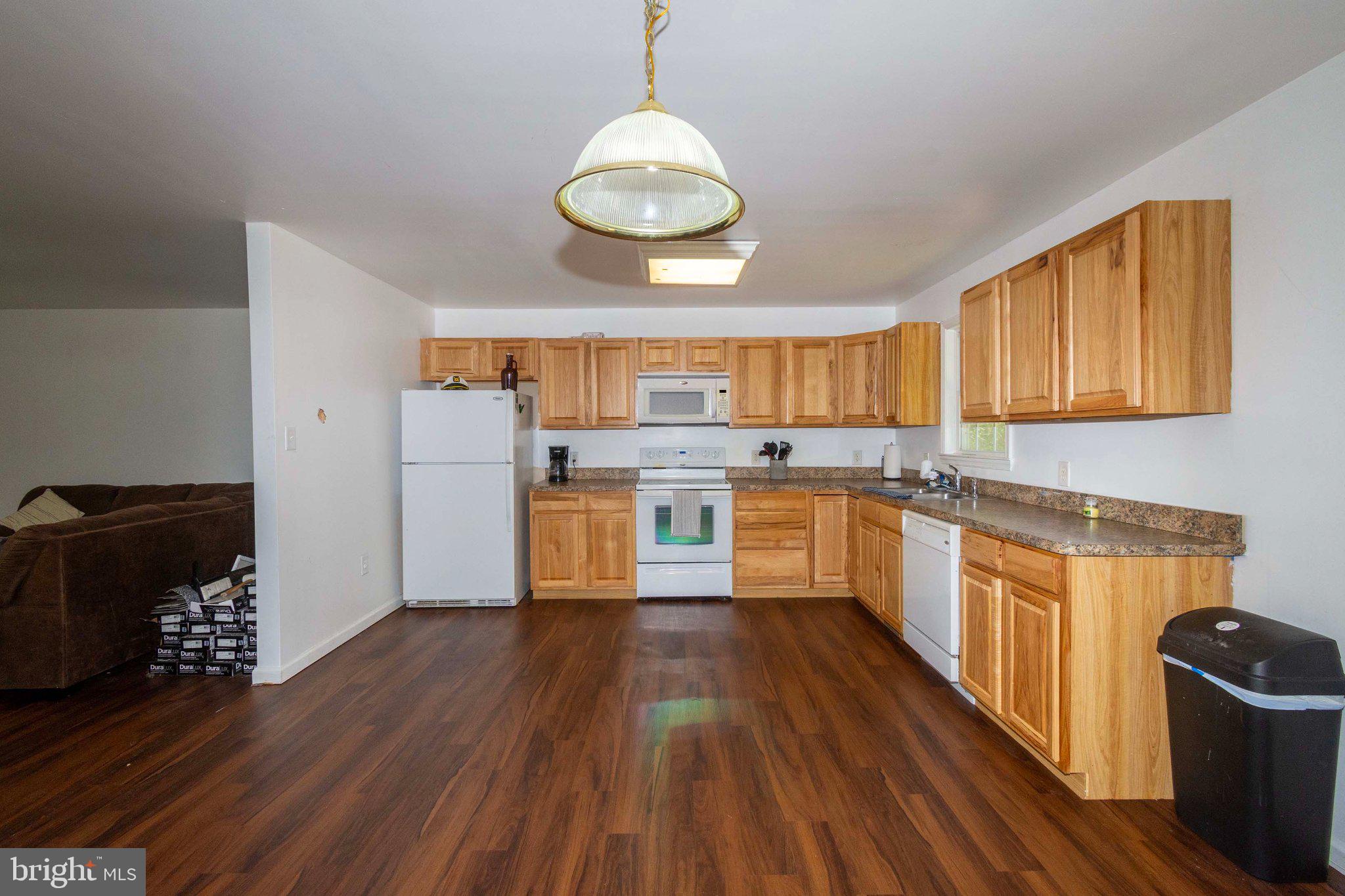 TALL PINES - Residential