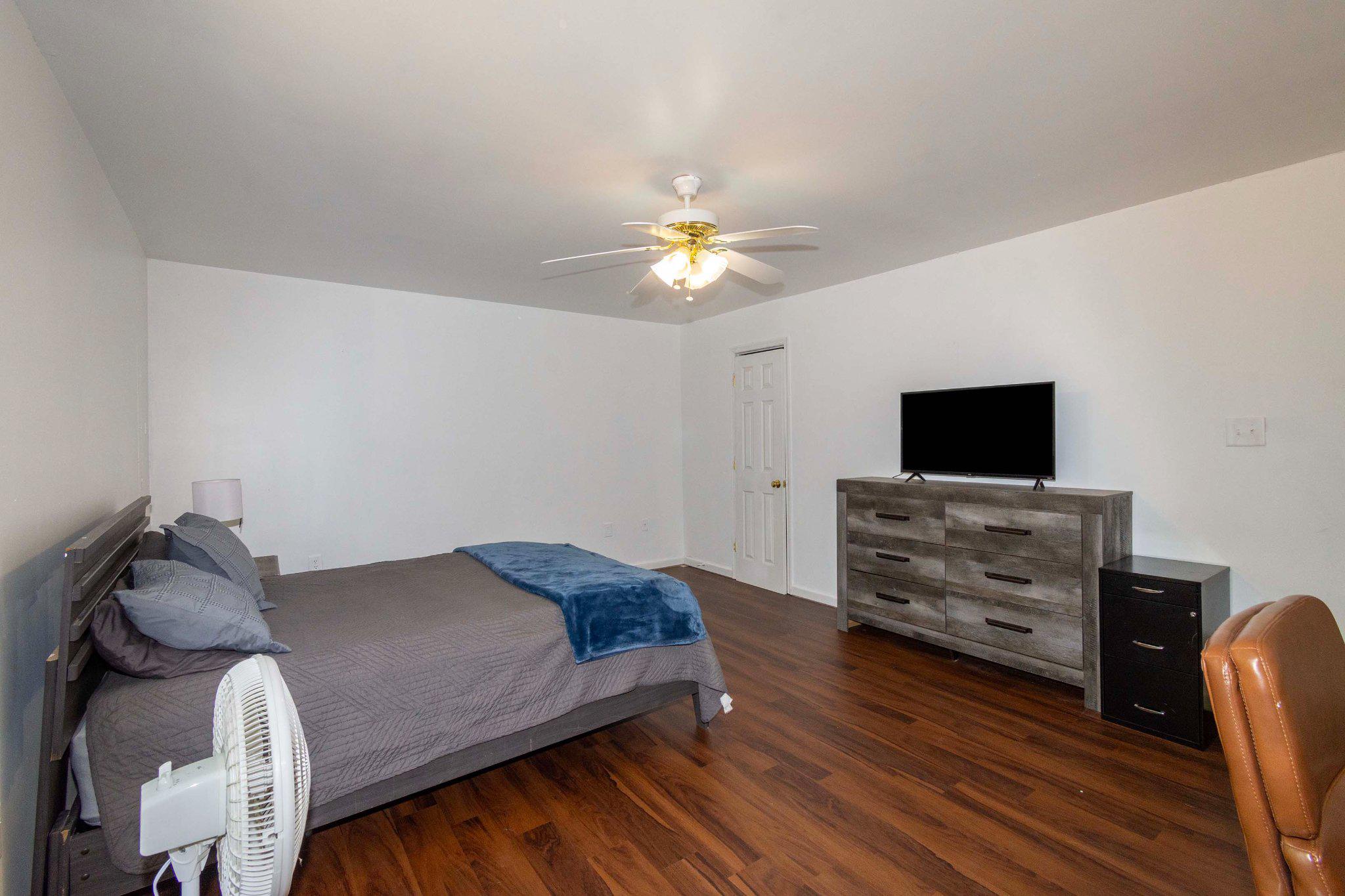 TALL PINES - Residential