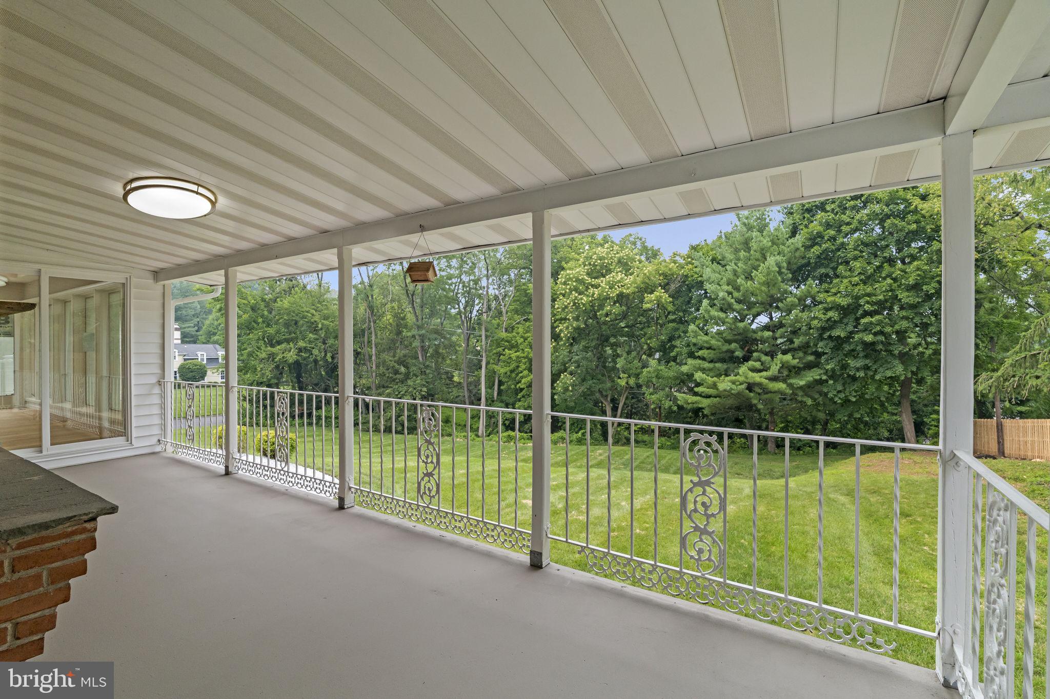 GLADWYNE - Residential