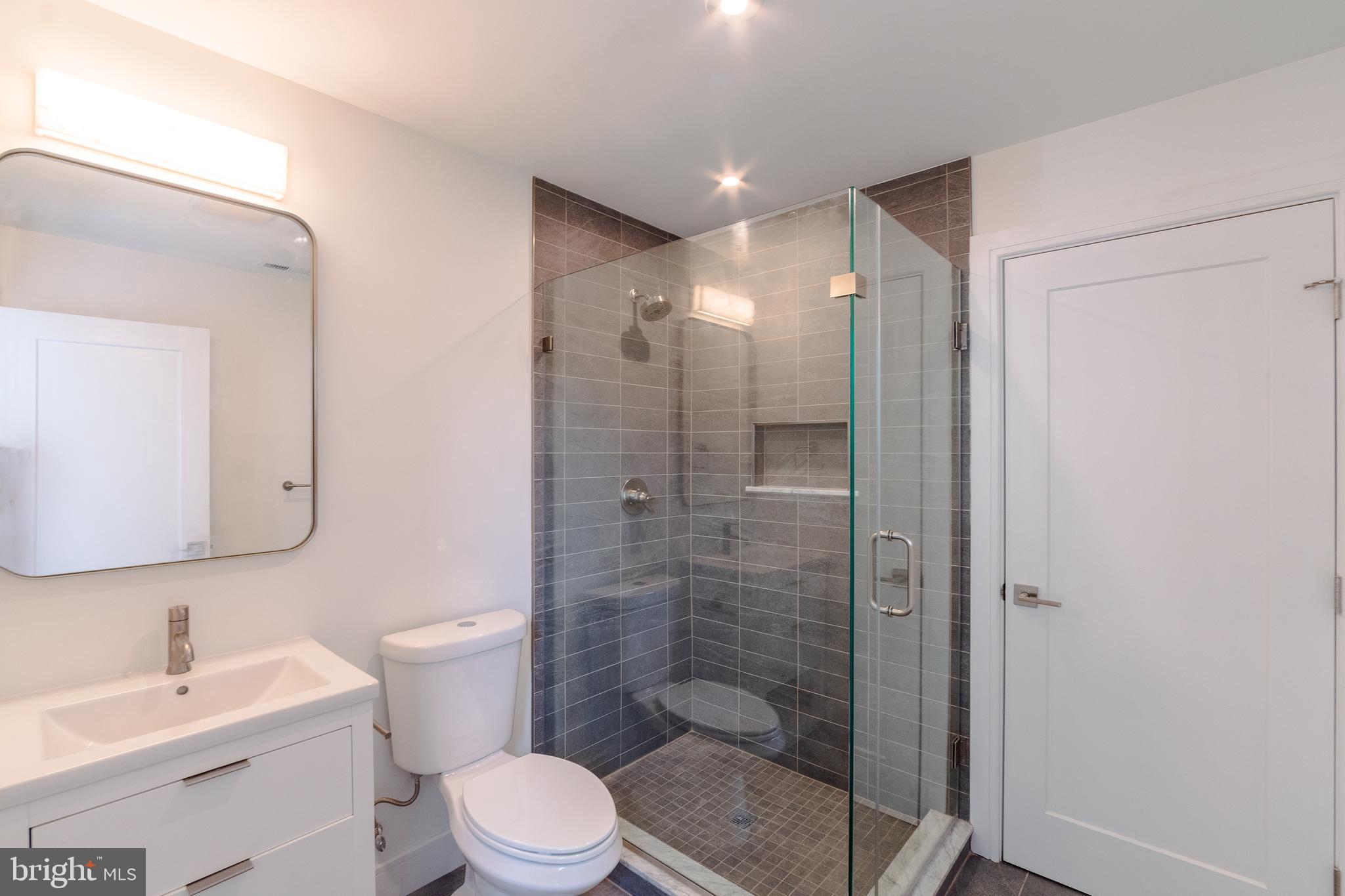 SOCIETY HILL - Residential Lease