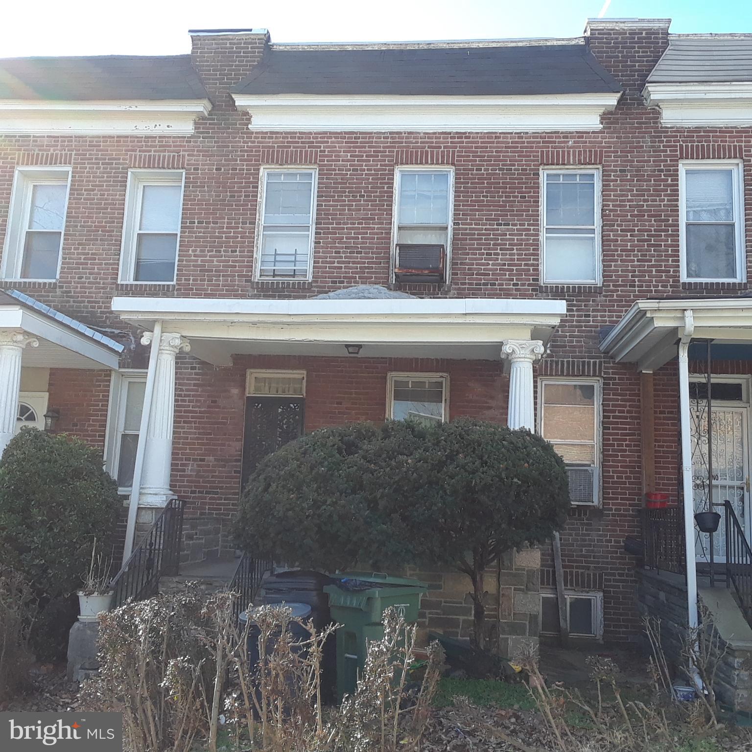 Wonderful opportunity to own this charming home in Park Circle! Enjoy spacious room sizes, wood floors and a separate dining room! The rear yard and rear balconies off the kitchen and master bedroom are perfect for warm weather outdoor entertaining! A Great location; just steps from Druid Hill Park and the Maryland Zoo!