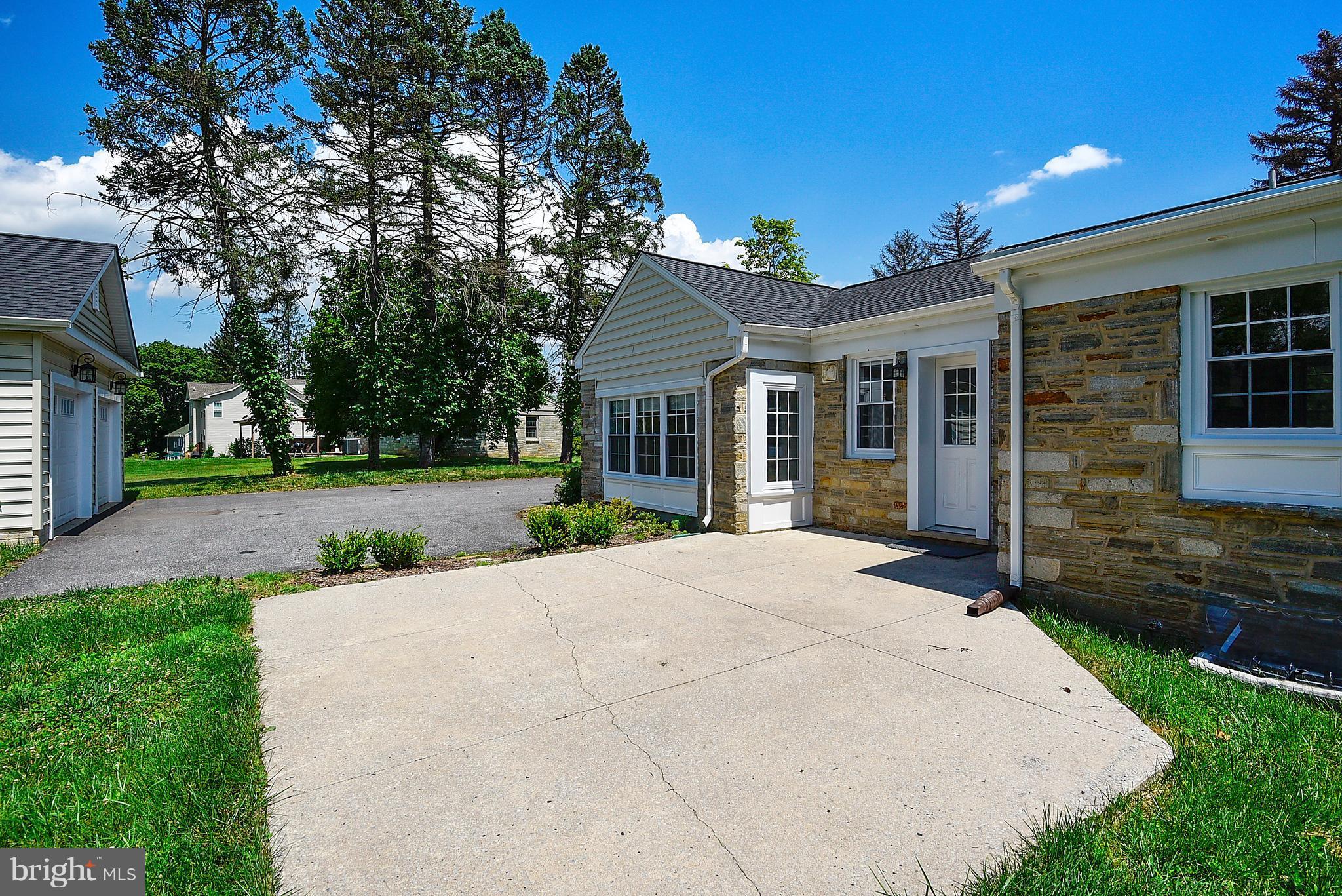 BROADMOOR - Residential