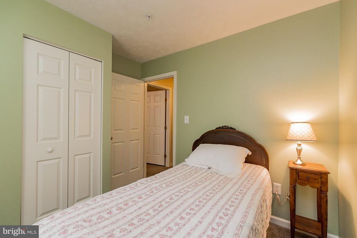 FOX CHASE - Residential