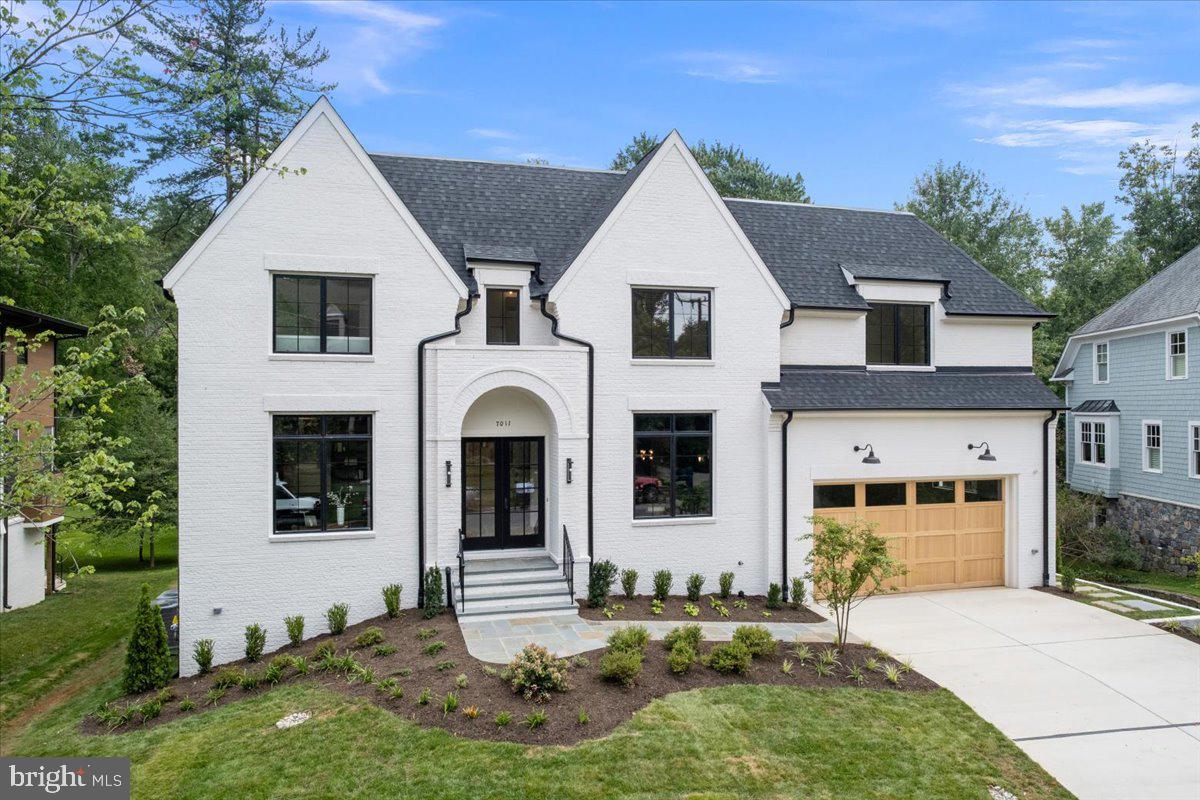 BROYHILL LANGLEY ESTATES - Residential