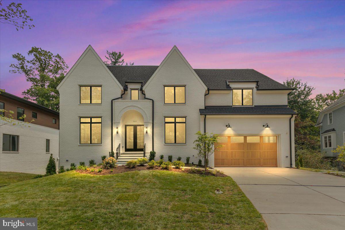 BROYHILL LANGLEY ESTATES - Residential