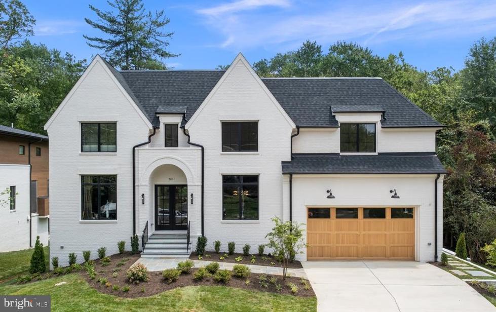 BROYHILL LANGLEY ESTATES - Residential