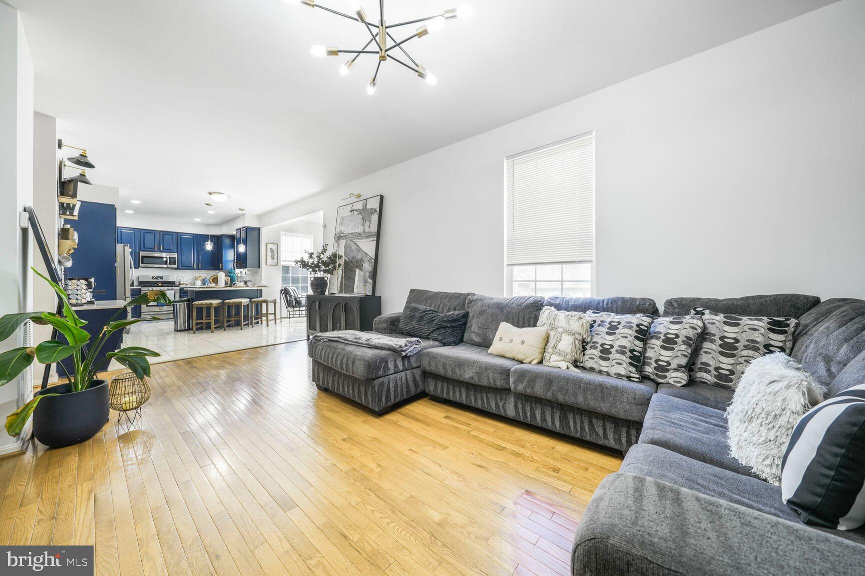 DALE CITY - Residential