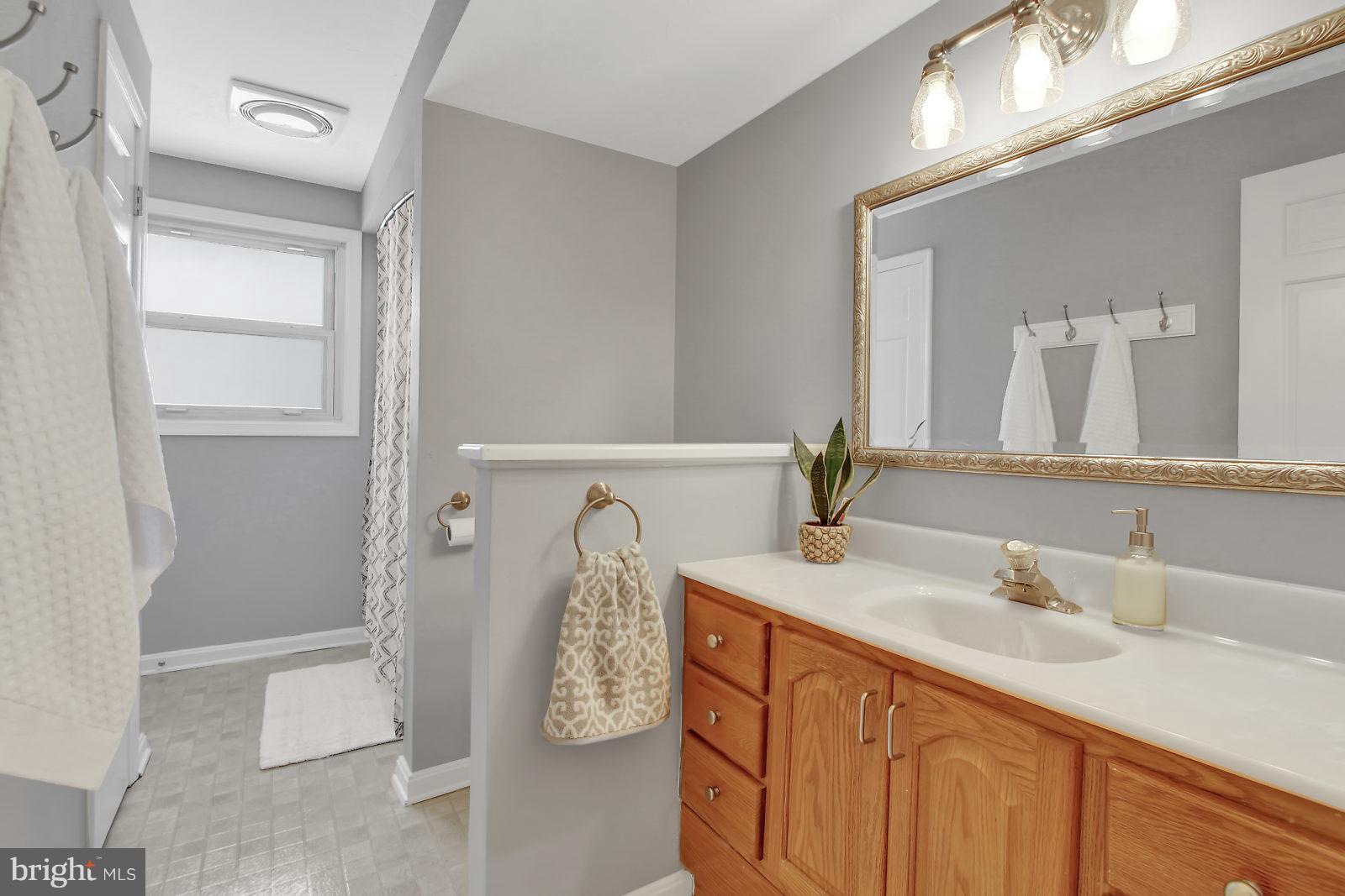 FOX CHASE - Residential
