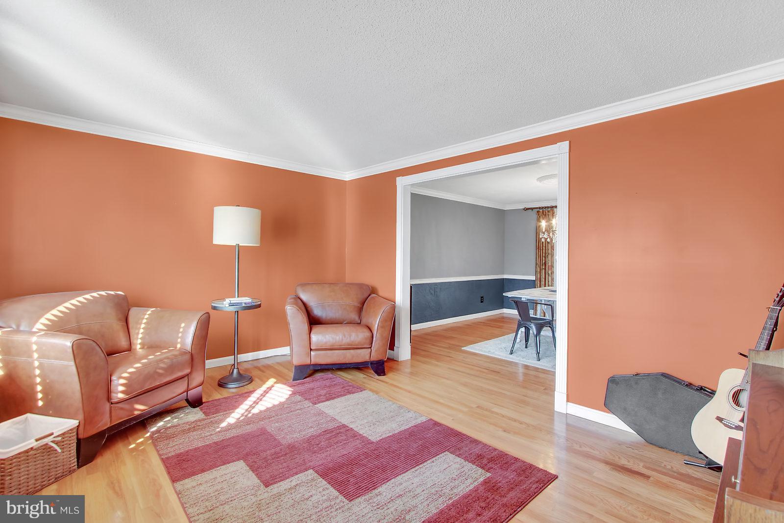 FOX CHASE - Residential