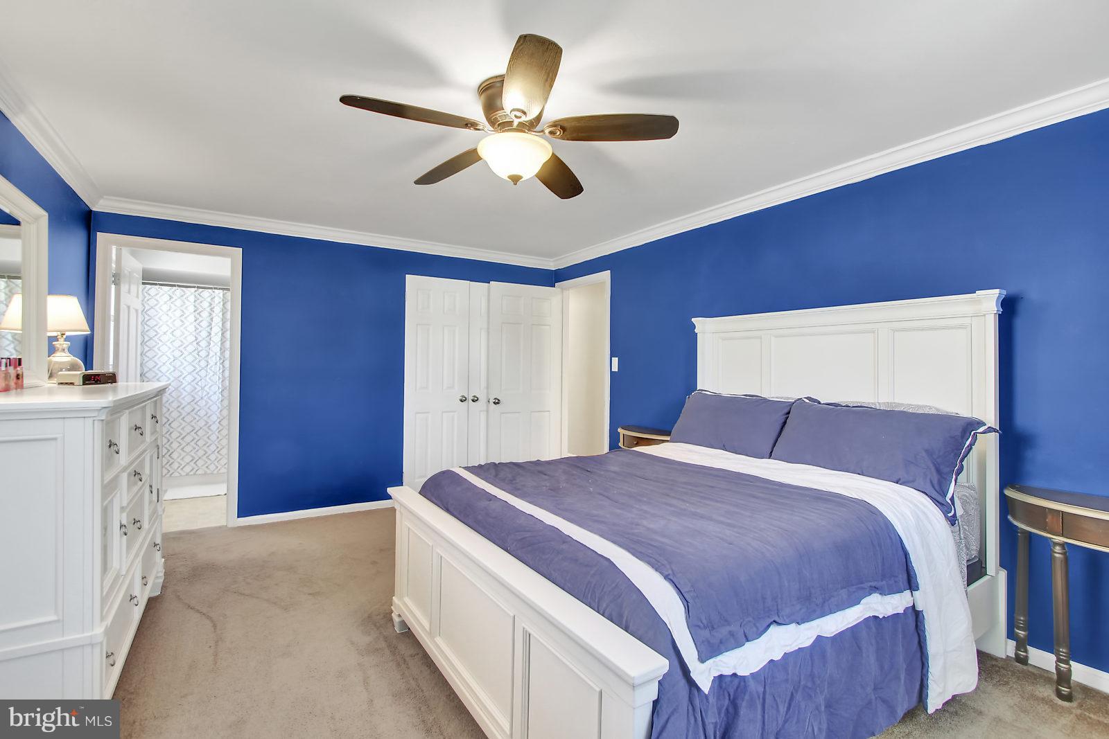 FOX CHASE - Residential