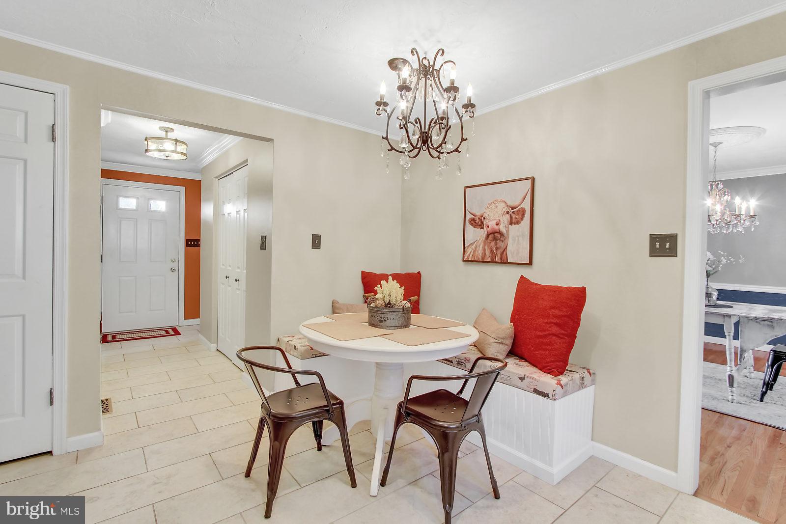 FOX CHASE - Residential