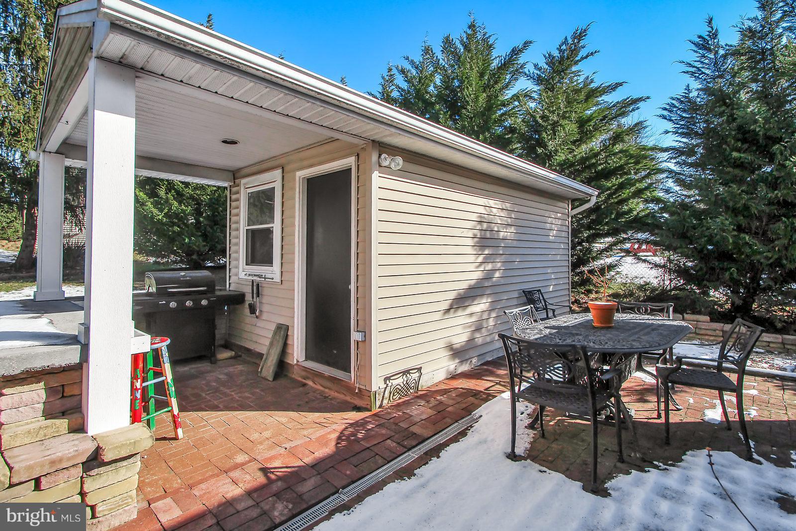 FOX CHASE - Residential