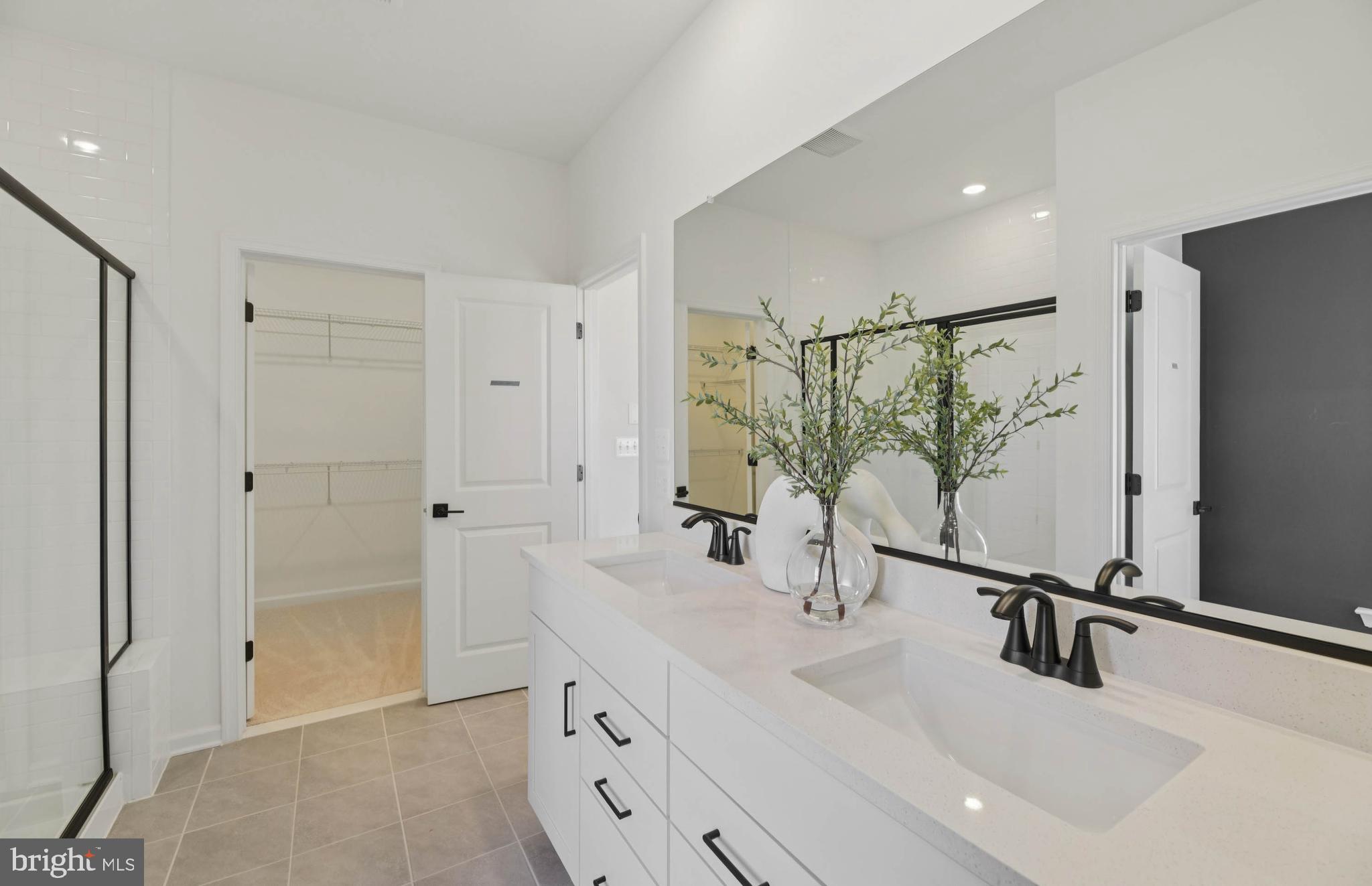 WESTEND AT ARMSTRONG VILLAGE - Residential