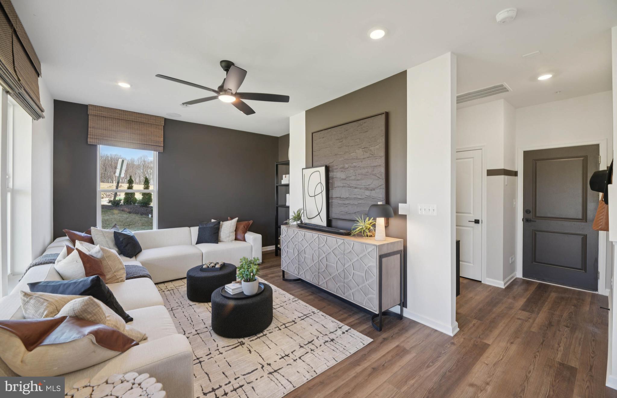 WESTEND AT ARMSTRONG VILLAGE - Residential