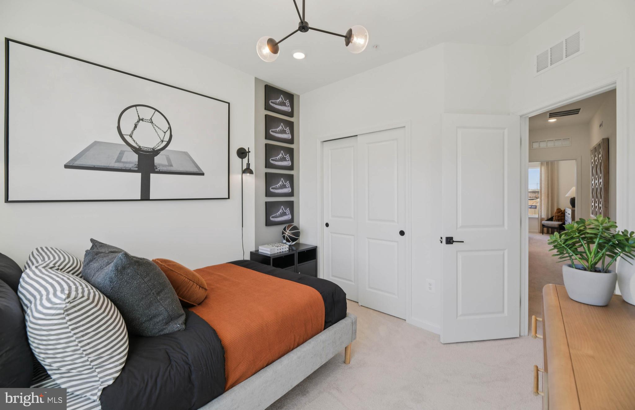 WESTEND AT ARMSTRONG VILLAGE - Residential