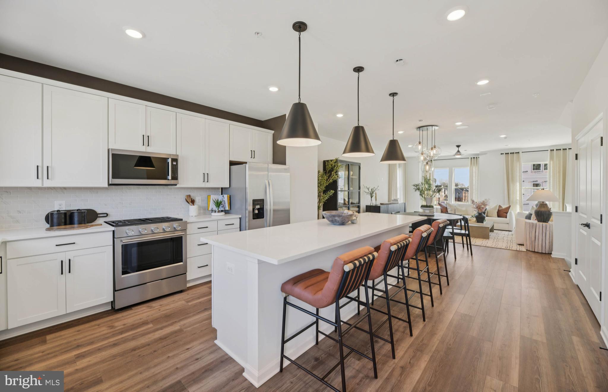 WESTEND AT ARMSTRONG VILLAGE - Residential