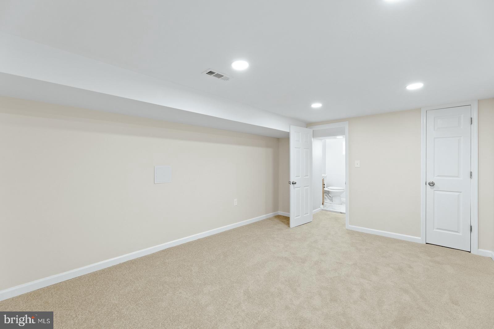 FRANKFORD - Residential