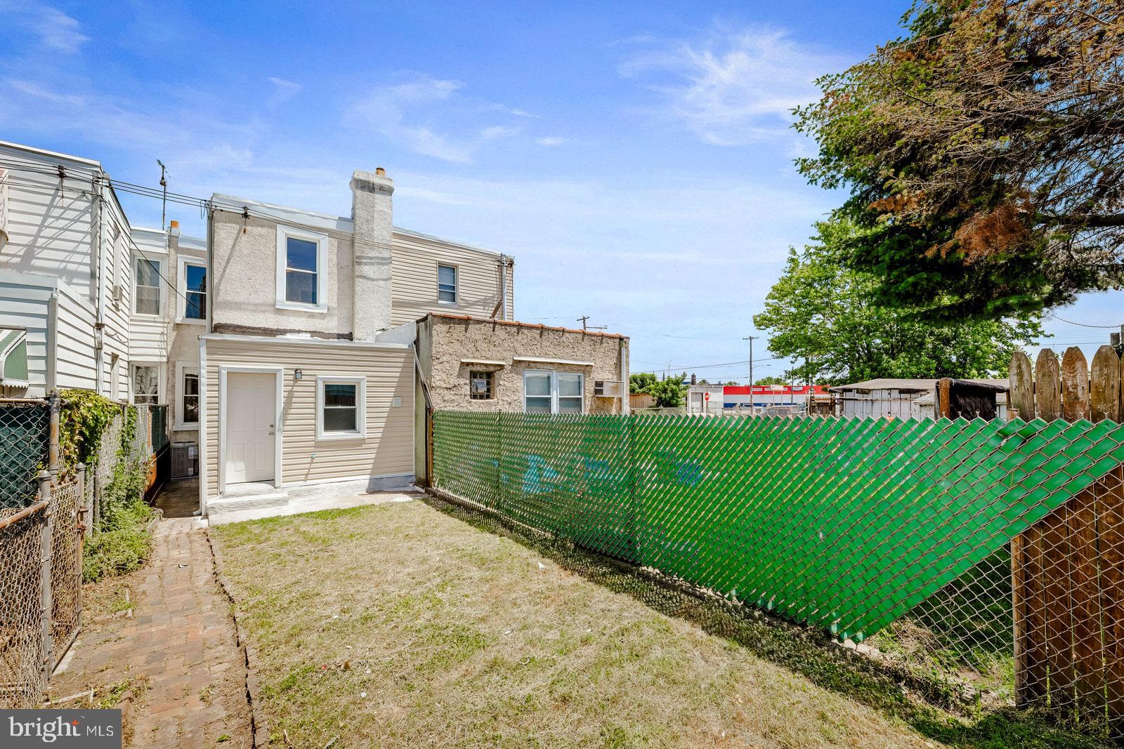 FRANKFORD - Residential