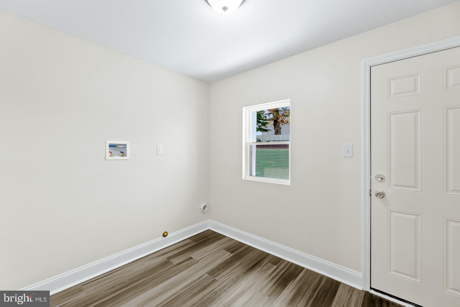 FRANKFORD - Residential