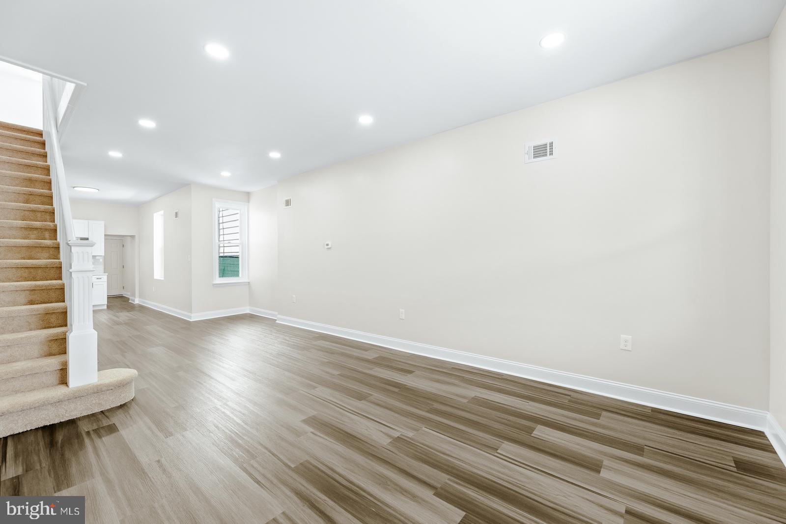 FRANKFORD - Residential