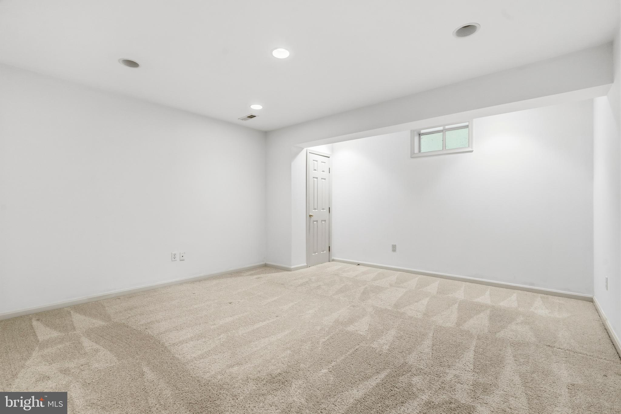 CLARKSBURG OUTSIDE - Residential