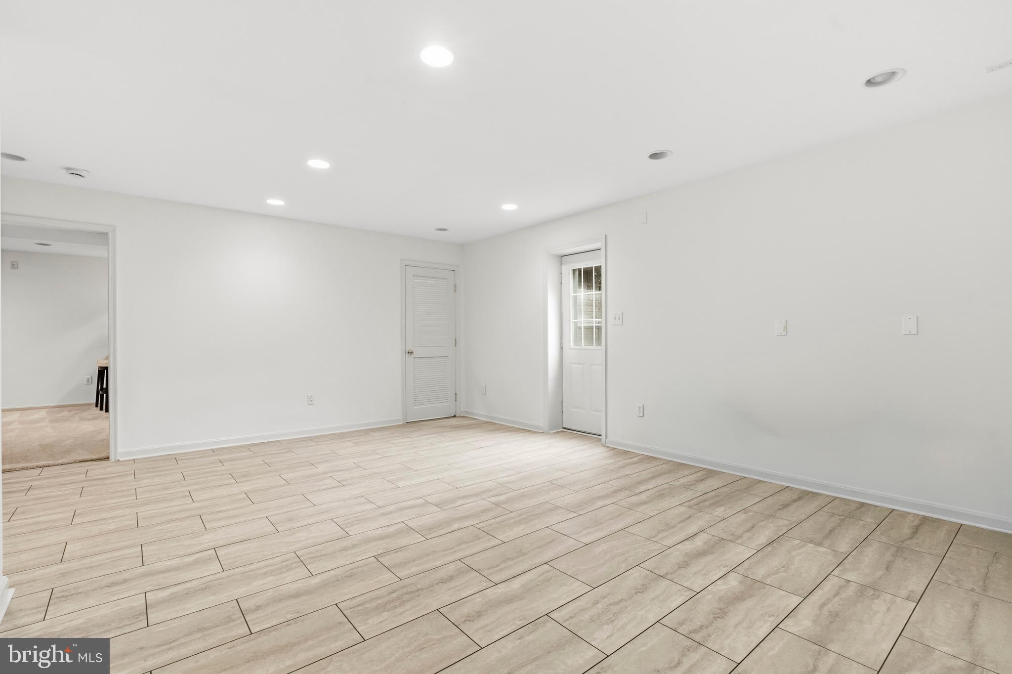 CLARKSBURG OUTSIDE - Residential