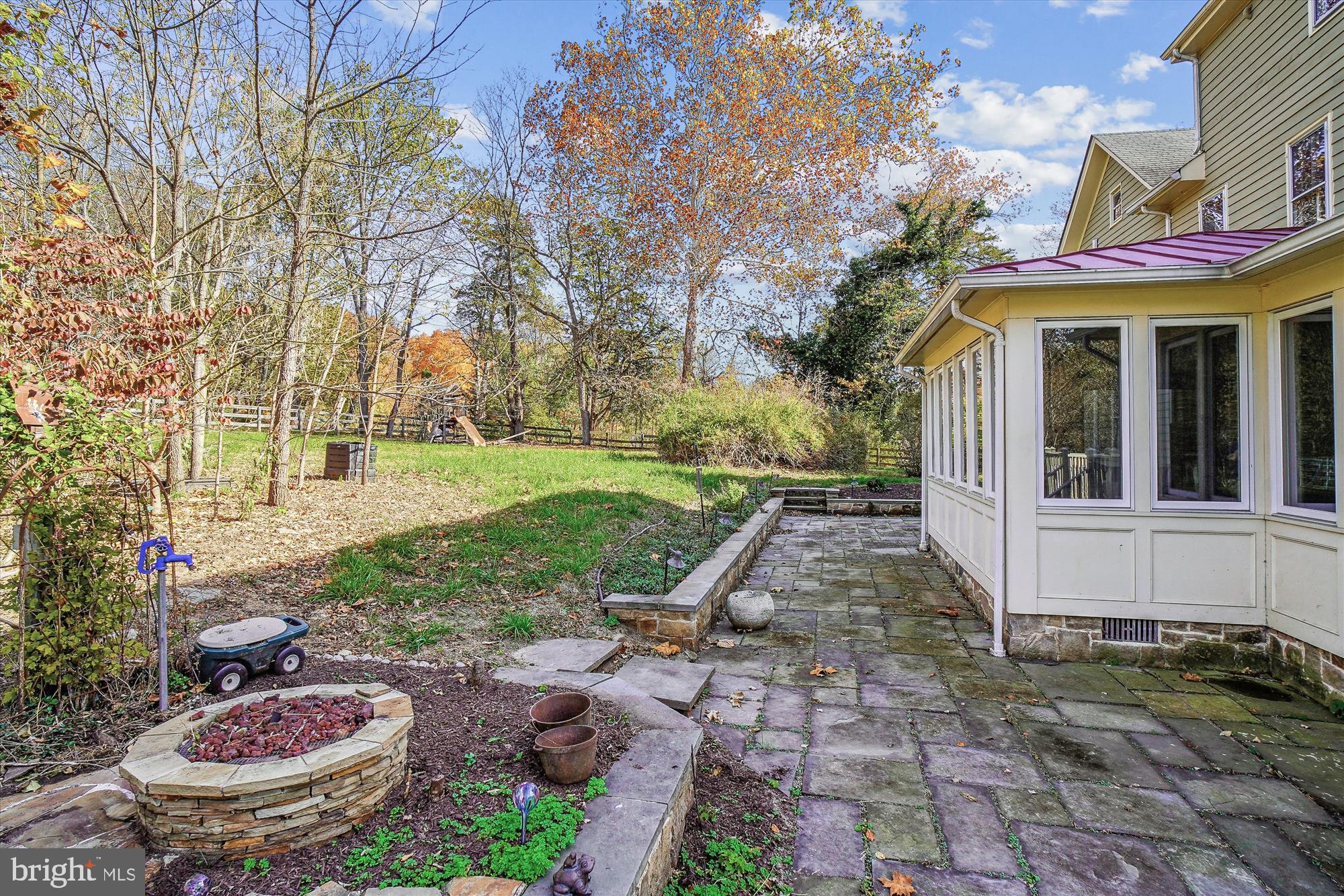 BARNESVILLE OUTSIDE - Residential