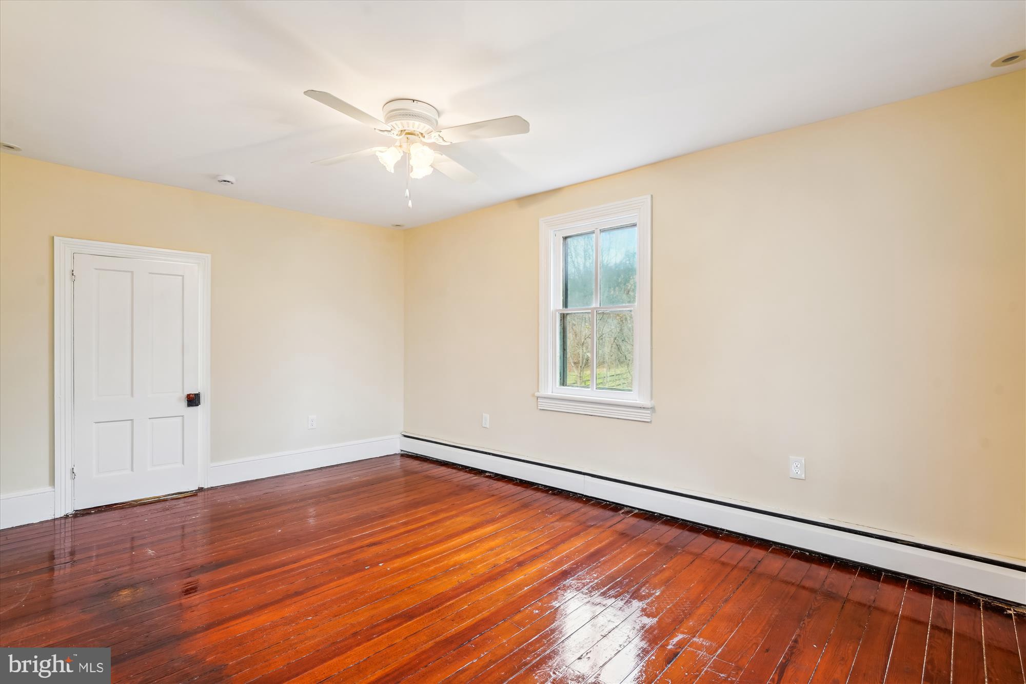 BARNESVILLE OUTSIDE - Residential