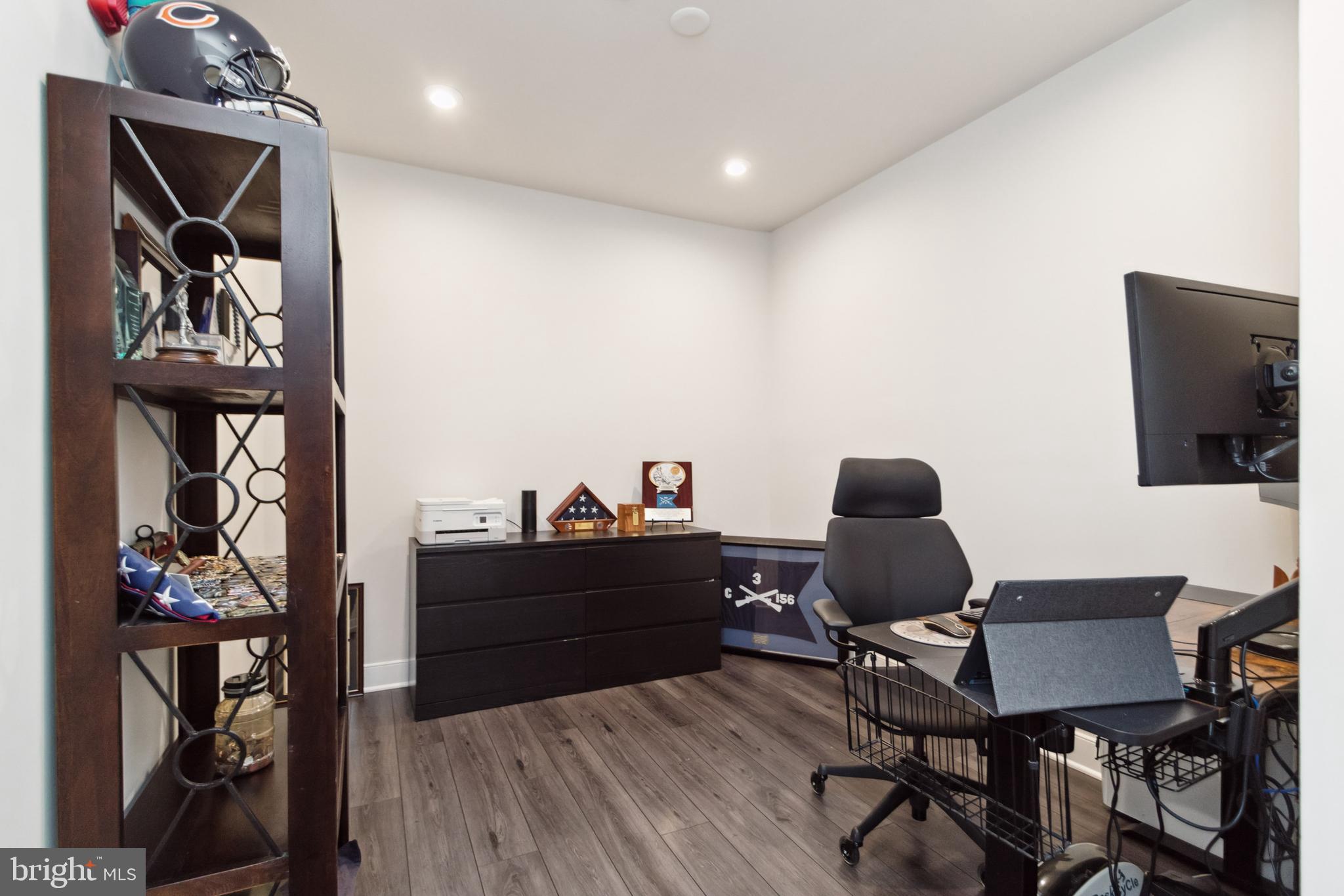 THE FLATS AT NATIONAL HARBOR - Residential Lease