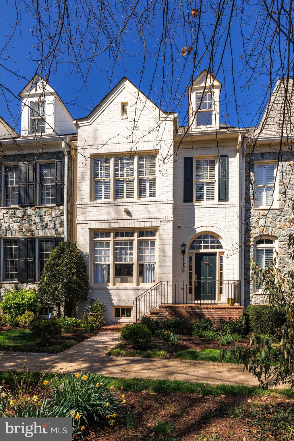 EVANS FARM - Residential