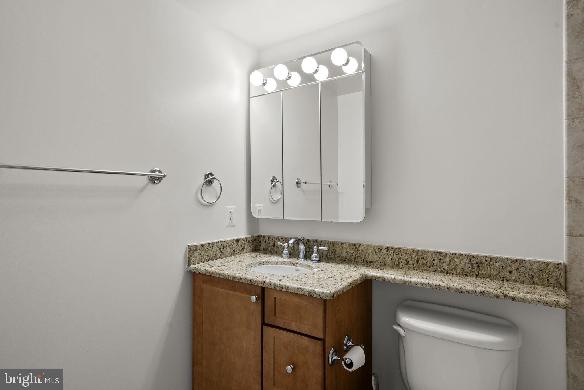 FAIRMONT PLAZA - Residential