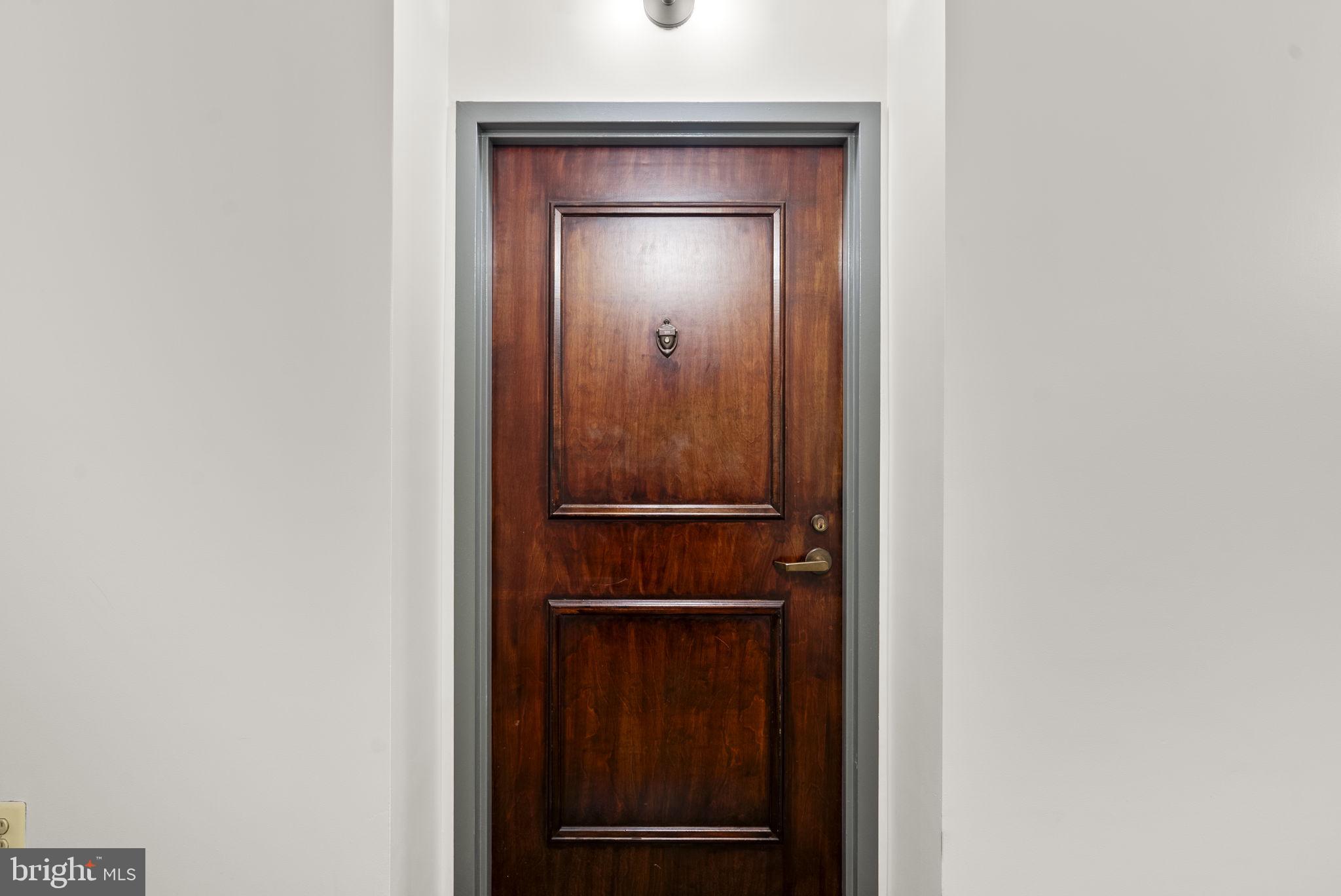 FAIRMONT PLAZA - Residential