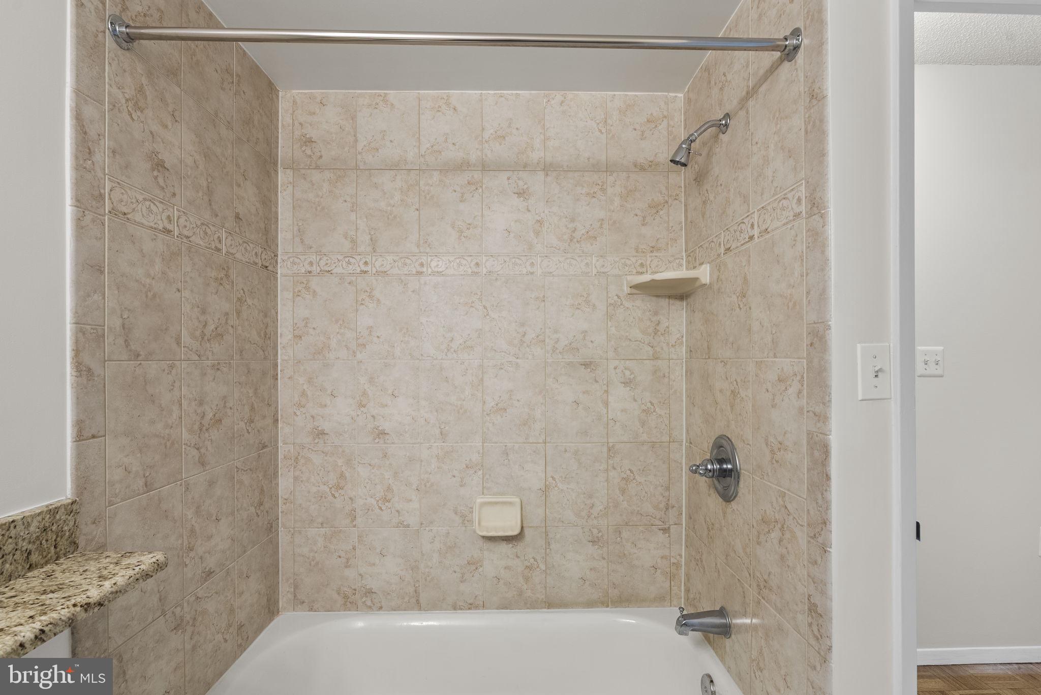 FAIRMONT PLAZA - Residential