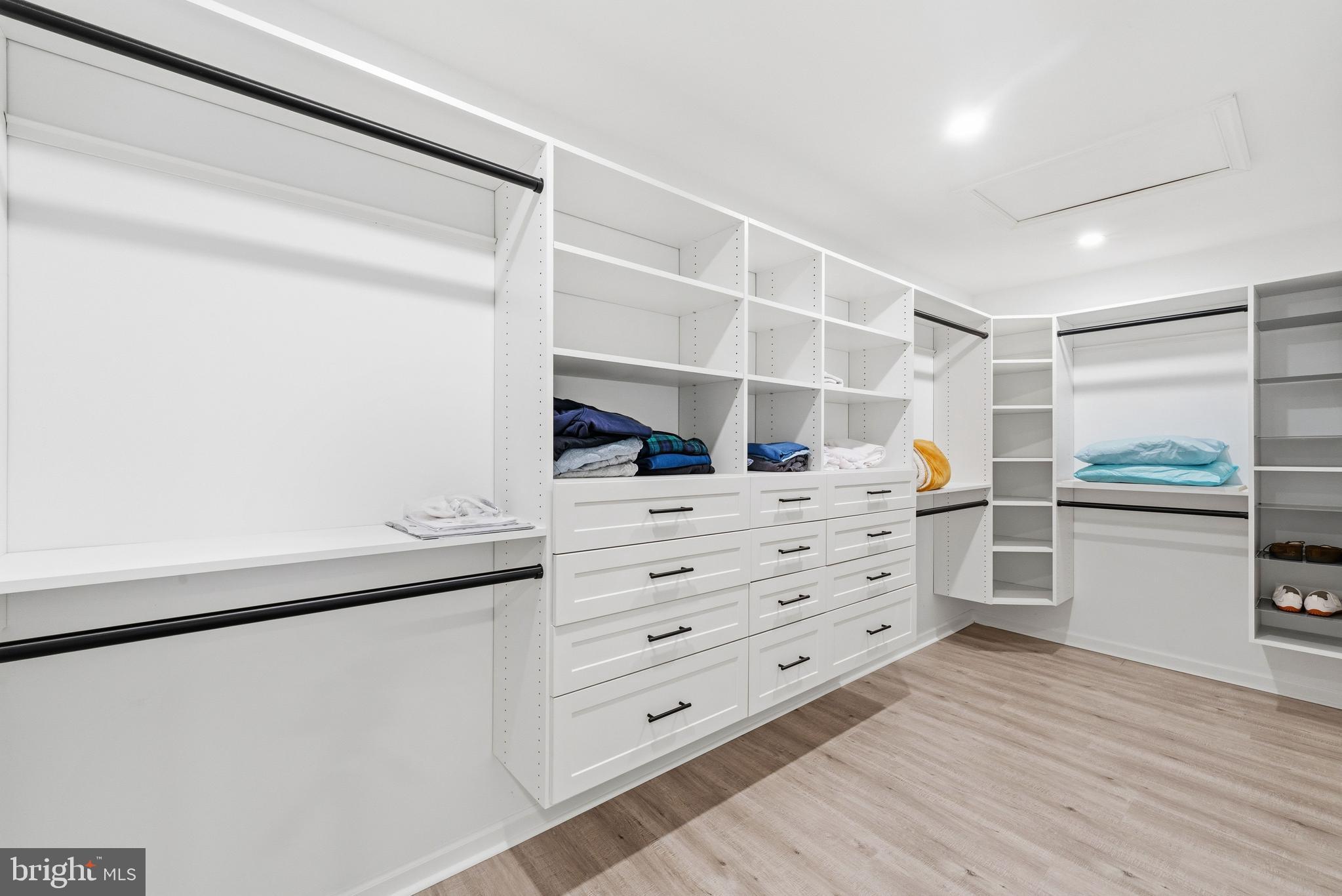 BUCK HILL ACRES - Residential